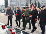 В Егорьевске жители возложили цветы к Мемориалу воинской славы