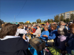 Пенсионеров Егорьевска порадовали беспроигрышной лотереей в День города