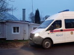 Руки помощи: спасатели Егорьевска помогли медикам доставить пенсионерку в больницу